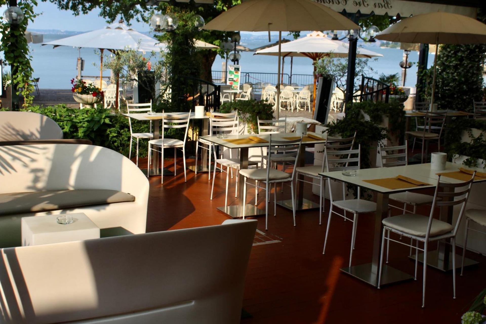 גארדה Hotel Tre Corone מראה חיצוני תמונה