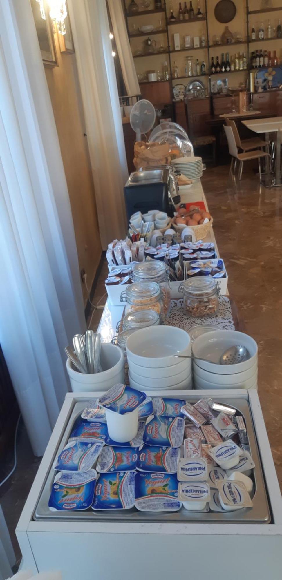 גארדה Hotel Tre Corone מראה חיצוני תמונה